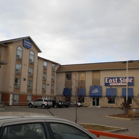 Peavine Inn & Suites High Prairie エクステリア 写真