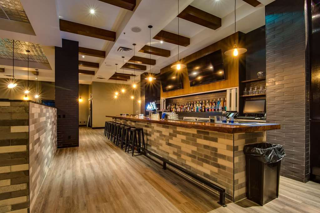 Peavine Inn & Suites High Prairie レストラン 写真